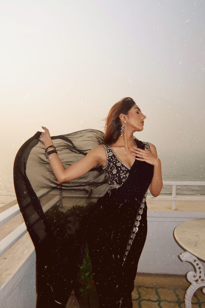 Mallaika Chheda in Black Mirror Work Saree