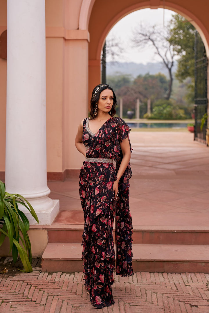 Black Printed Saree With Blouse And Belt