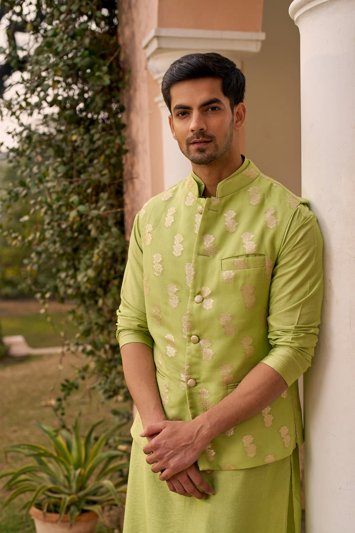 Green Kurta Set With Bundi