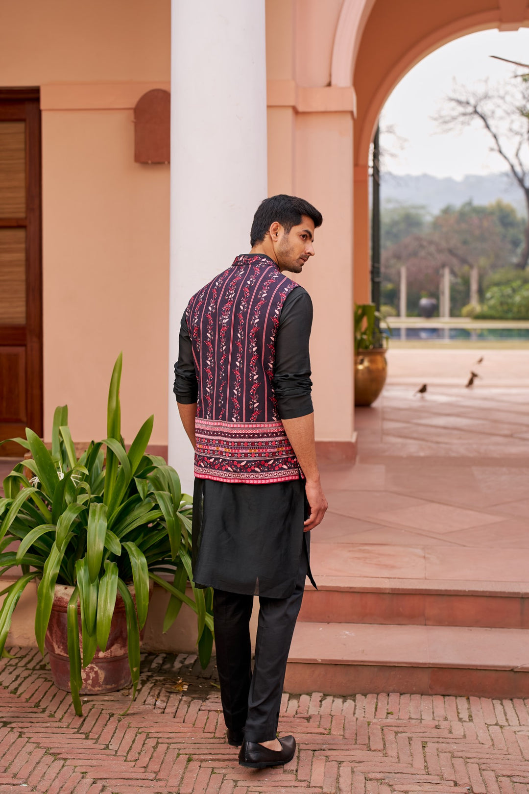 Black Kurta Set With Bundi