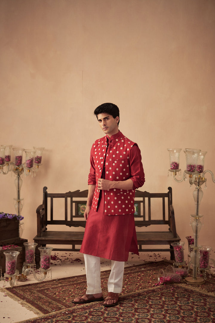 Red Kurta with Banarasi Bundi Set