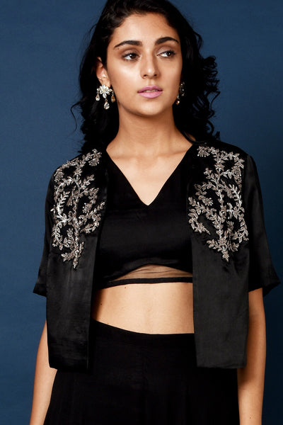Black And White Gypsy Pants With Crop Blouse And Jacket