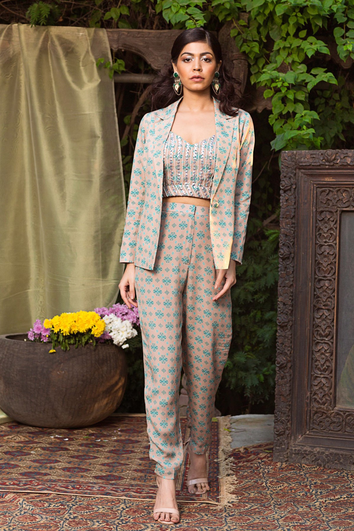 Grey and Teal Printed Pant Suit